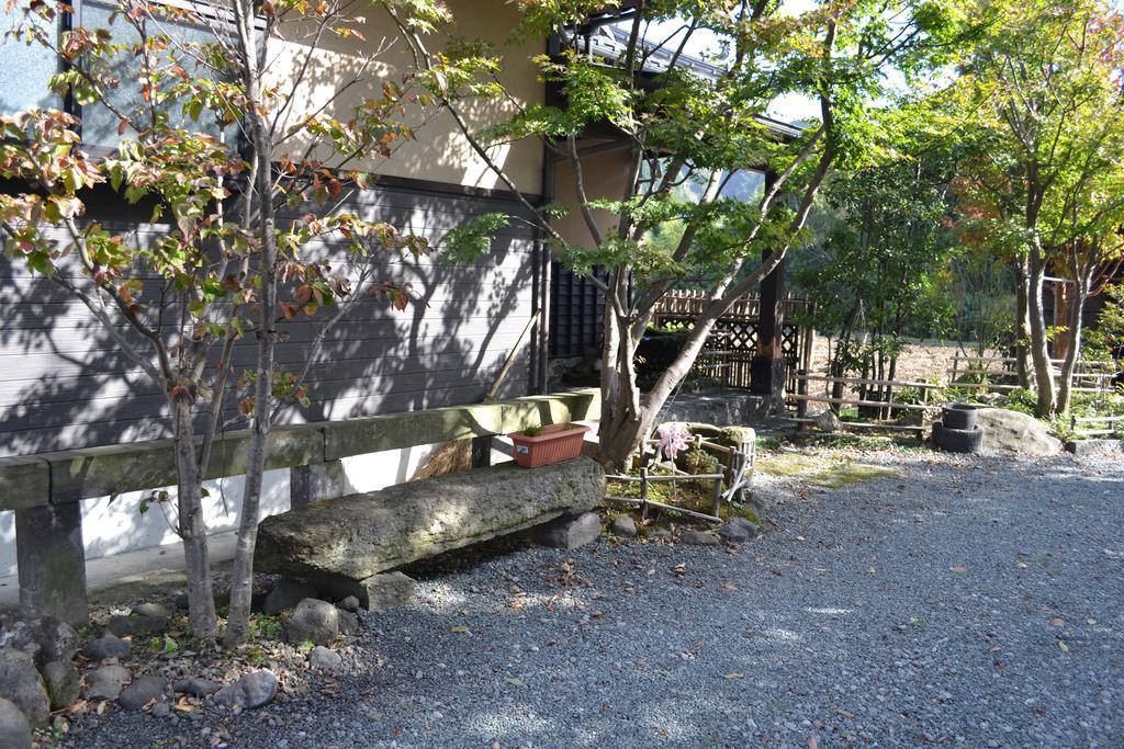 Guest House Makotoge Асо Екстер'єр фото